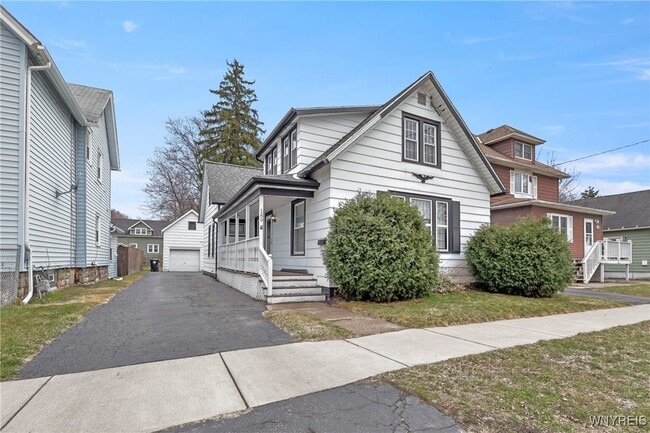 property at 189 William St
