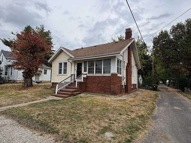 property at 2512 N Maryland Ave