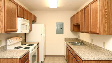 Winchester Bend Apartments in Columbus, OH - Building Photo - Interior Photo