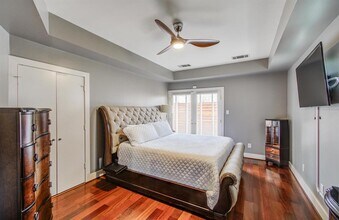 6205 Dell St in Houston, TX - Building Photo - Building Photo