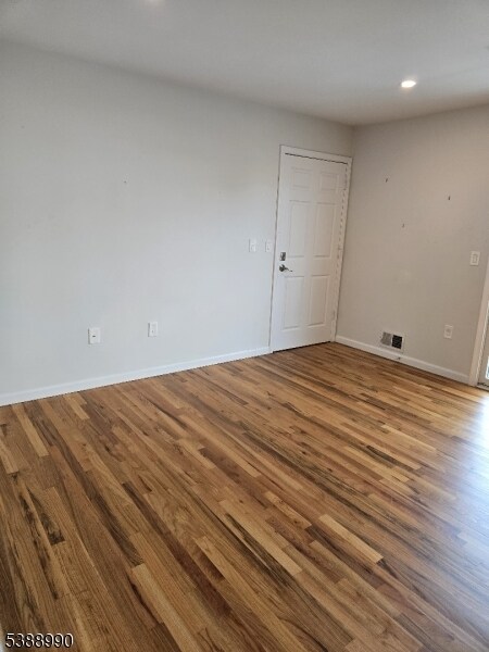 89 Sumo Village Ct in Newark, NJ - Building Photo - Building Photo
