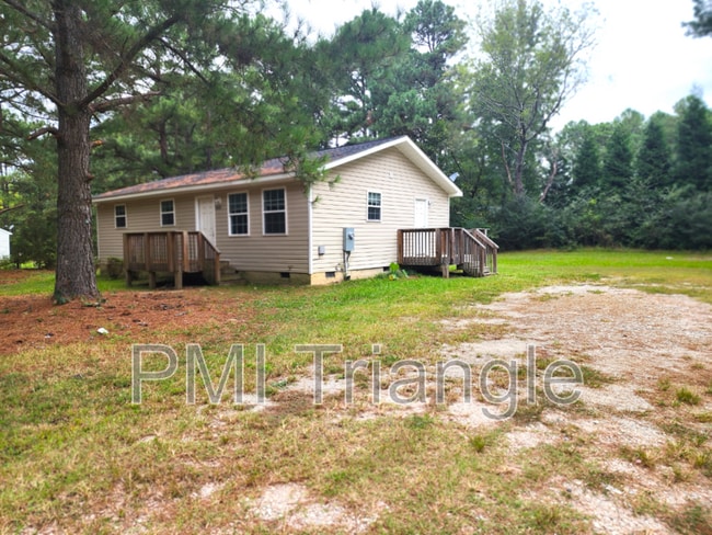 property at 5609 Hollytree Dr