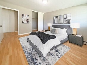 Trinity Apartments B in Edmonton, AB - Building Photo - Interior Photo