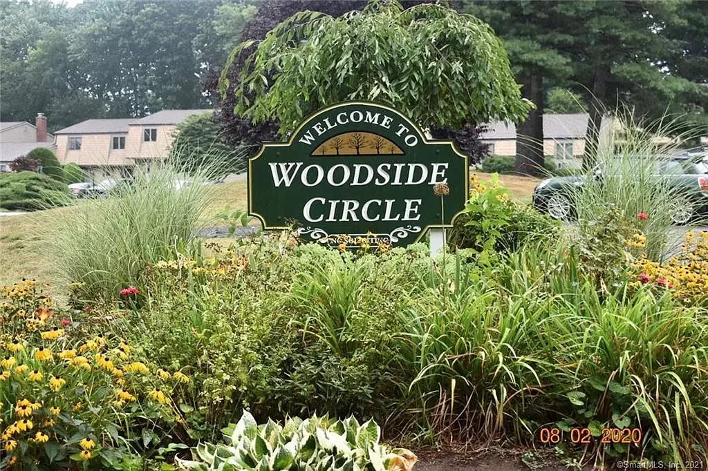 6 Locust Cir in Rocky Hill, CT - Building Photo