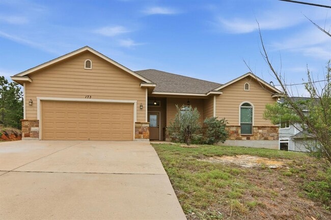 property at 173 Kipahulu