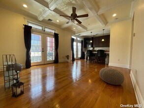 377 New York Ave-Unit -A in Huntington, NY - Building Photo - Building Photo