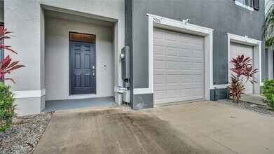 2926 Suncoast Blend Dr in Odessa, FL - Building Photo - Building Photo