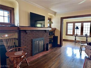 1288 W 105th St-Unit -UP in Cleveland, OH - Foto de edificio - Building Photo