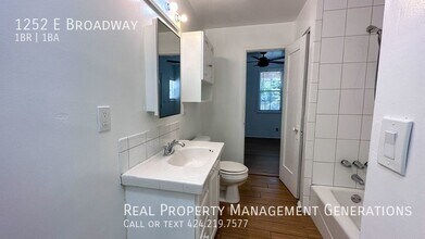 1252 E Broadway in Long Beach, CA - Building Photo - Building Photo