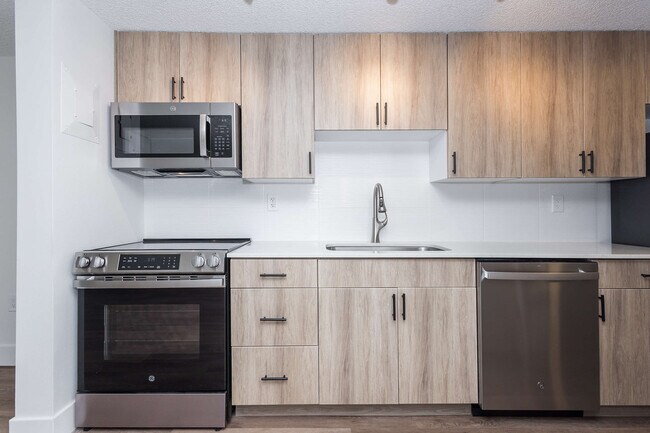 Verra Apartments in Denver, CO - Building Photo - Building Photo