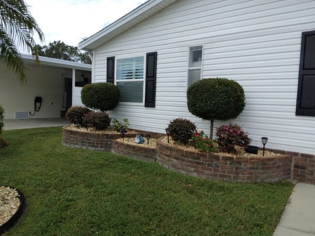 215 Tiger Lilly Dr in Parrish, FL - Building Photo - Building Photo