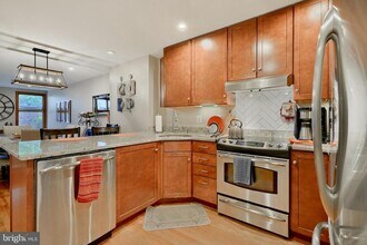 711 S Hanover St in Baltimore, MD - Building Photo - Building Photo