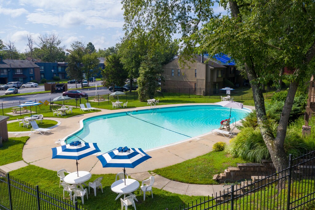 Stonington Court Apartments Lindenwold, NJ Apartments