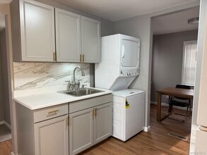 12 Admiral St in Port Jefferson Station, NY - Building Photo - Building Photo