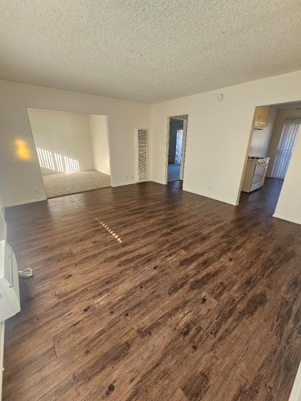 2221 E Lenita Ln in Santa Ana, CA - Building Photo - Building Photo