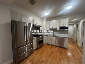 725 Boylston St, Unit 33 in Boston, MA - Building Photo - Building Photo