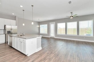 2706 Brown Lk St in Houston, TX - Building Photo - Building Photo