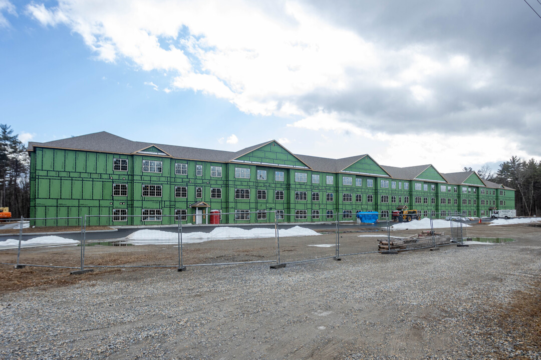 Bluebird Trace in South Glens Falls, NY - Building Photo