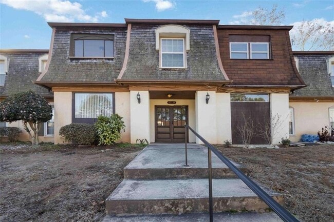 property at 46 Le Parc Fontaine