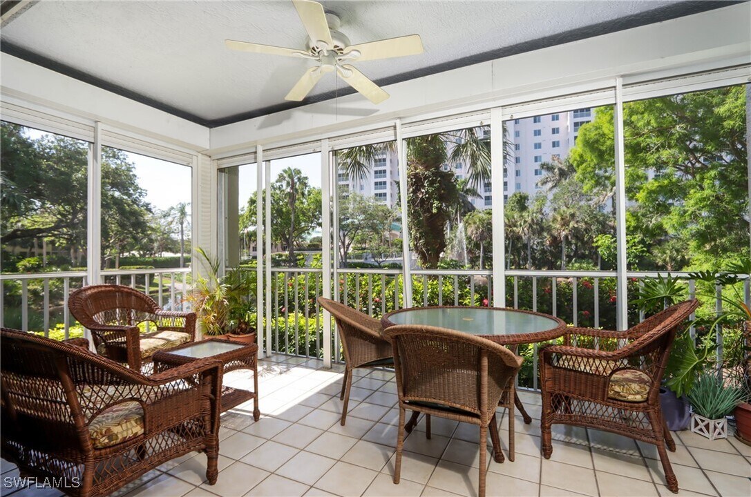 5895 Chanteclair Dr in Naples, FL - Building Photo