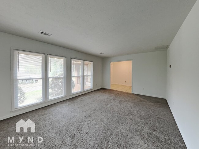 4906 Wolverton Dr in Stonecrest, GA - Building Photo - Building Photo
