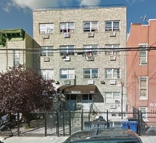 Solid Portfolio on Bleecker St in Bushwick Apartments