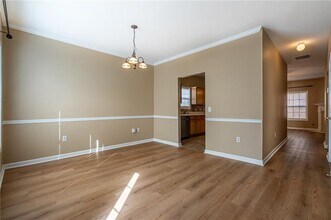 32 Brookvalley Ct W in Dallas, GA - Foto de edificio - Building Photo