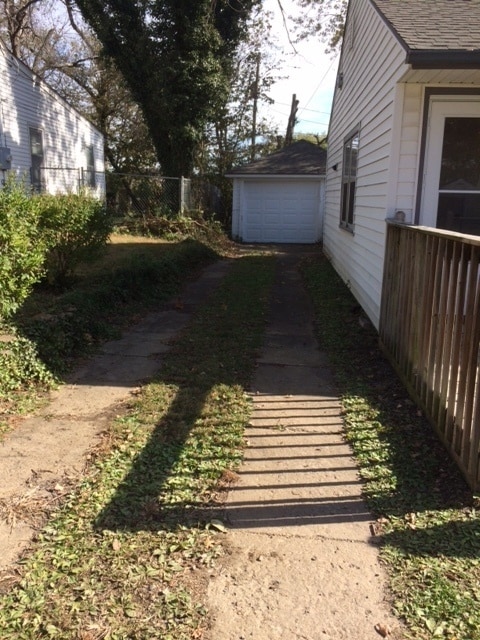 2328 SW Harrison St in Topeka, KS - Building Photo - Building Photo