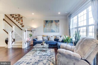 43048 Vernon Ridge Terrace in Ashburn, VA - Building Photo - Building Photo