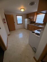 741 Appleton Rd, Unit 741 in Menasha, WI - Building Photo - Building Photo