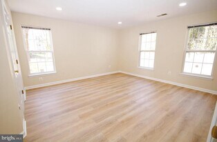 7532 Coxton Ct in Alexandria, VA - Building Photo