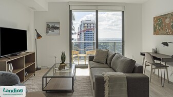 301 SW 1st Ave in Fort Lauderdale, FL - Building Photo