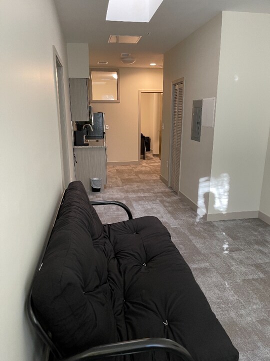 1417 W 9th St in Cleveland, OH - Building Photo