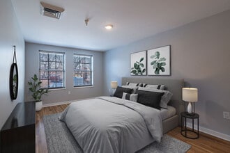 Hamilton Square Residential in Paterson, NJ - Foto de edificio - Building Photo