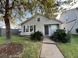 11711 Chanteloup Dr in Houston, TX - Building Photo