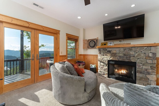 191 Scenic Wolf Dr