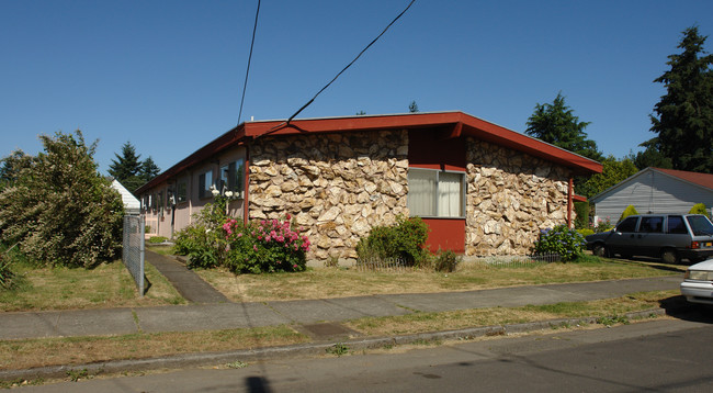 623-631 NE 74th Ave in Portland, OR - Building Photo - Building Photo