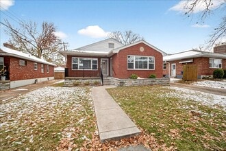 5855 Robert Ave in St. Louis, MO - Building Photo - Building Photo