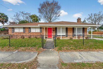 2505 Hopkins St in Savannah, GA - Building Photo - Building Photo