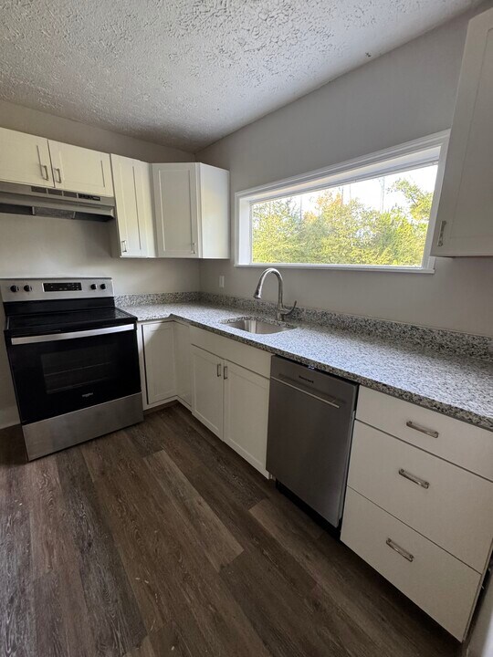 1318 Branton Rd in Southport, FL - Building Photo