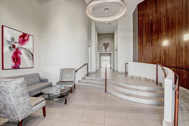 property at 17 W Vernon Ave