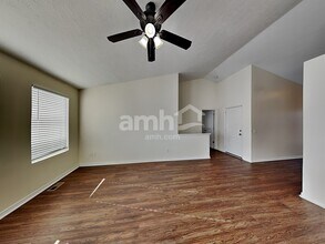 7051 W Saw Timber Way in West Jordan, UT - Building Photo - Building Photo