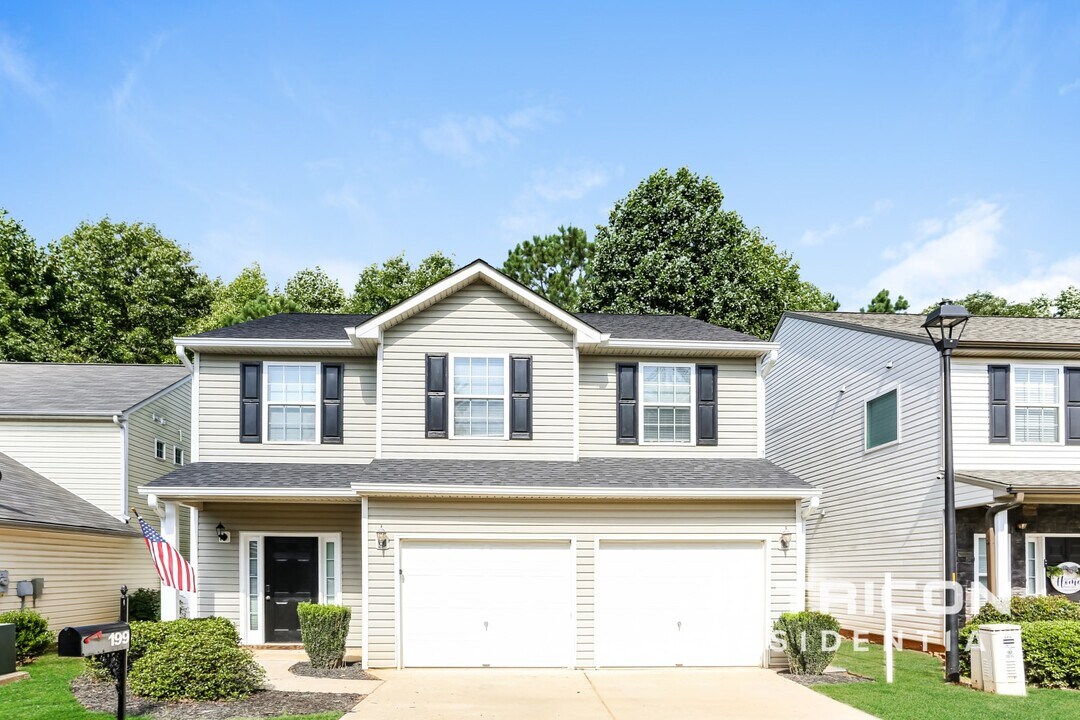 199 Arrowhead Dr in Dallas, GA - Building Photo