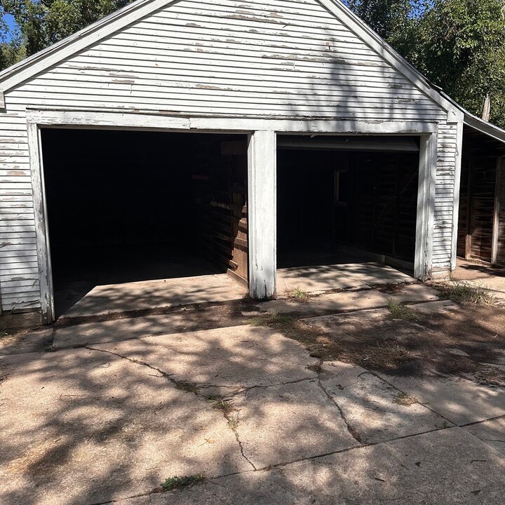 910 N Glendale Ave-Unit -910 N Glendale Ave in Wichita, KS - Building Photo