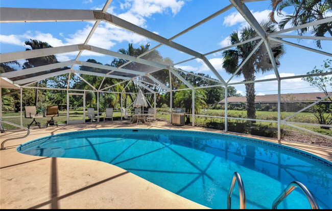 4504 Paleo Pines Cir in Fort Pierce, FL - Building Photo - Building Photo