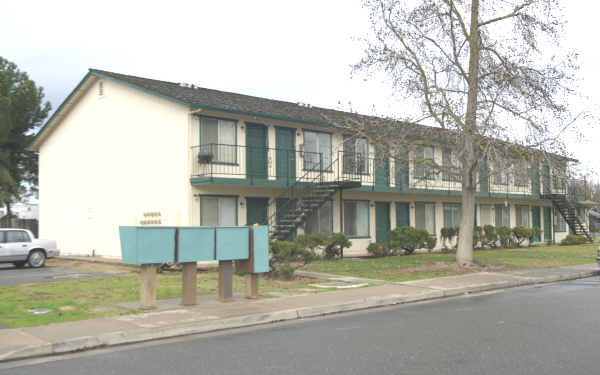 1171-1211 Kelso St in Atwater, CA - Foto de edificio