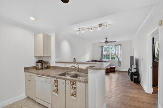 1805 N Flagler Dr in West Palm Beach, FL - Building Photo - Building Photo