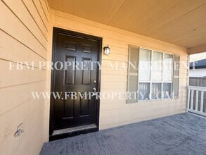 493 Bryant Ave in Midlothian, TX - Building Photo - Building Photo