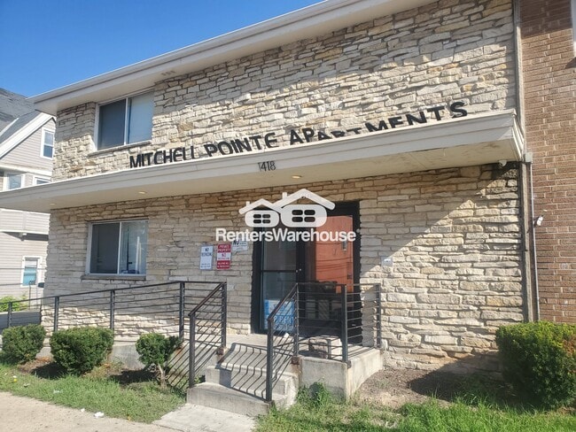 property at 1418 W Mitchell St