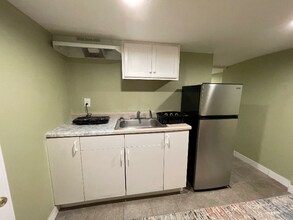 9 Nash Pl in Norwalk, CT - Building Photo - Building Photo